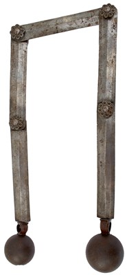 Lot 186 - A 19TH CENTURY NAVAL RIGGING CUTTER