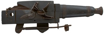 Lot 549 - A LATE 18TH OR EARLY 19TH CENTURY FLINTLOCK TRAP OR POACHER ALARM GUN