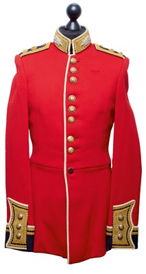 Lot 638 - A SCOTS GUARDS OFFICER'S UNIFORM