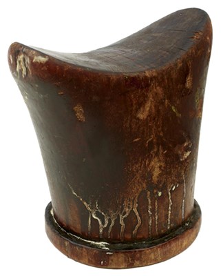 Lot 545 - AN AFRICAN TRIBAL HARDWOOD HEADREST OR PILLOW