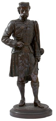 Lot 884 - A BRONZE FULL LENGTH FIGURE OF A SCOTTISH CLANSMAN