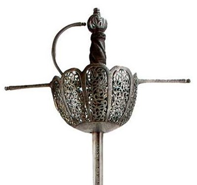 Lot 31 - A 17TH CENTURY ITALIAN CUP-HILT RAPIER