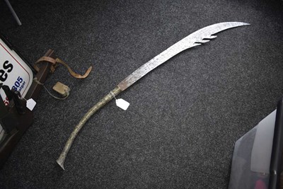 Lot 61 - A LATE 18TH CENTURY LUANG PRABANG HOWDAH SWORD