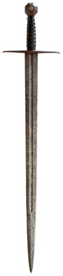 Lot 335 - A EUROPEAN BROADSWORD IN THE 14TH CENTURY STYLE