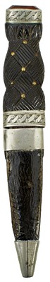 Lot 353 - A SCARCE SGIAN DUBH FOR A CHILD