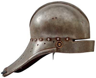 Lot 314 - A GOOD COPY OF A GERMAN GOTHIC SALET OR HELMET IN THE 15TH CENTURY STYLE