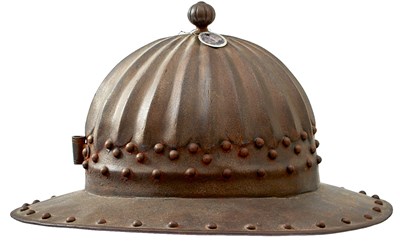 Lot 316 - A POT OR HELMET IN THE 16TH CENTURY NORTH EUROPEAN STYLE