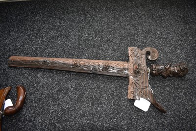 Lot 33 - A 19TH CENTURY MALAYAN KRIS