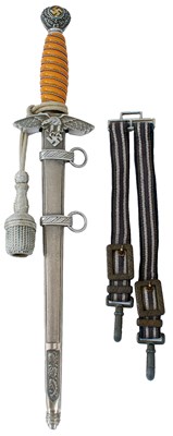 Lot 796 - A THIRD REICH SECOND PATTERN LUFTWAFFE OFFICER'S DAGGER