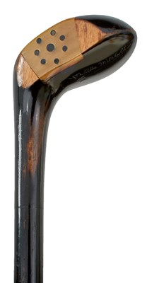Lot 872 - A 20TH CENTURY WALKING STICK IN THE FORM OF A GOLF CLUB