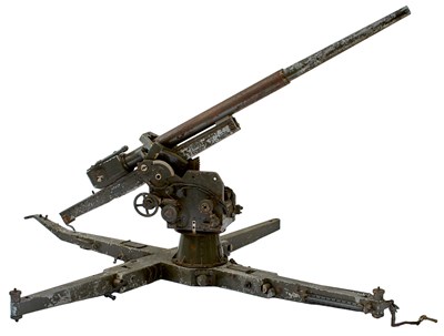 Lot 827 - A SCARCE SECOND WAR GERMAN LUFTWAFFE ORDNANCE MODEL OF A FLAK 88MM ANTI-AIRCRAFT GUN