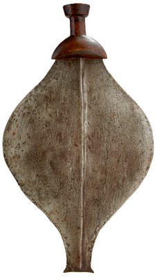 Lot 625 - A 19TH CENTURY CONGOLESE NGUL YANZI KNIFE