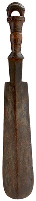 Lot A 19TH CENTURY CONGOLESE NSAKARA TRIBE SHORT SWORD OR CHOPPER