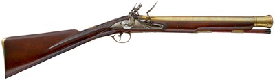 Lot 373 - A FLINTLOCK BRASS BARRELLED BLUNDERBUSS BY KING