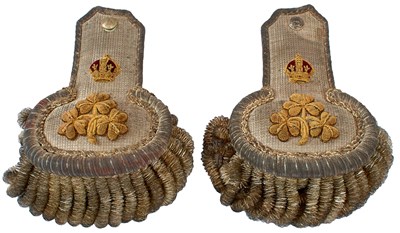 Lot 587 - A PAIR OF IRISH LORD LIEUTENANT'S EPAULETTES