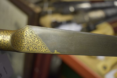 Lot 77 - A 20TH CENTURY GOLD KOFTGARI DOUBLE DAGGER