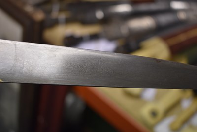 Lot 77 - A 20TH CENTURY GOLD KOFTGARI DOUBLE DAGGER