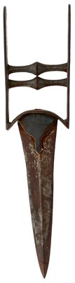 Lot 42 - AN 18TH CENTURY INDIAN KATAR