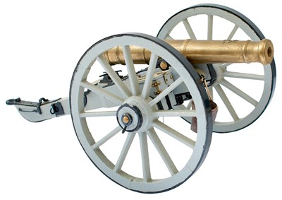 Lot 898 - A MODEL OF A GEORGIAN PERIOD 12-POUNDER FIELD CANNON