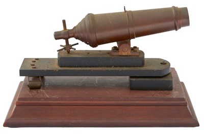 Lot 897 - A 19TH CENTURY BRONZE MODEL OF A CARRONADE
