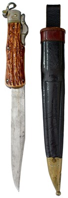 Lot 205 - A FIRST WAR PERIOD GERMAN FOLDING BOWIE KNIFE BY HERDER