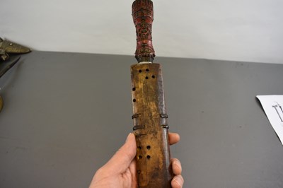 Lot 106 - TAIWAN - A GOOD 19TH CENTURY PAIWANESE SWORD