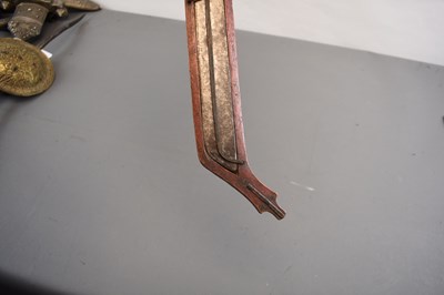 Lot 106 - TAIWAN - A GOOD 19TH CENTURY PAIWANESE SWORD