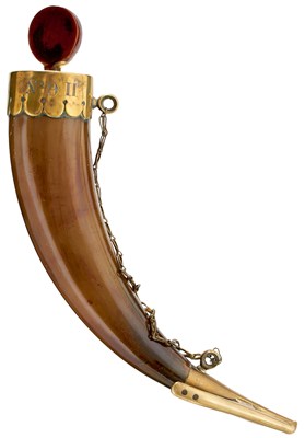 Lot 637 - OLD REF 157-36_A26 A CRIMEAN WAR PERIOD RUSSIAN NAVAL GUNNER'S POWDER HORN