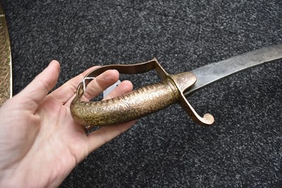 Lot 46 - A 19TH CENTURY SIKH SHAMSHIR SHIKARGAR