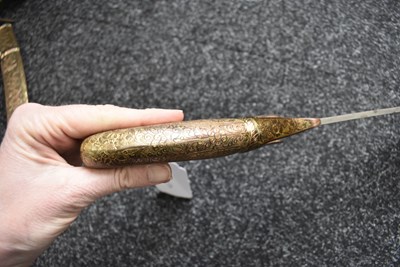 Lot 46 - A 19TH CENTURY SIKH SHAMSHIR SHIKARGAR