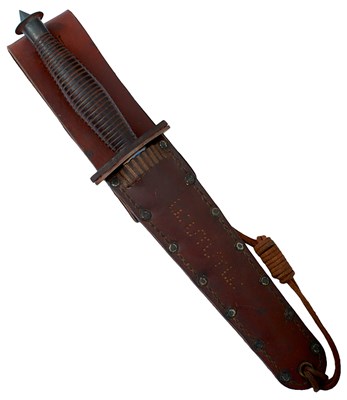 Lot 783 - A CASE FIGHTING KNIFE
