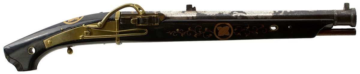 Lot 16 - A RARE 30-BORE EDO PERIOD JAPANESE LACQUERED MATCHLOCK PISTOL
