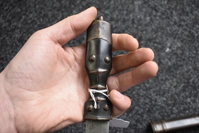 Lot 73 - A LATE 18TH OR EARLY 19TH CENTURY BHUTANESE OR TIBETAN DAGGER