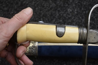Lot 93 - 1796 PATTERN CAVALRY OFFICER'S SWORD WITH TROPHY INDO-PERSIAN SHAMSHIR BLADE