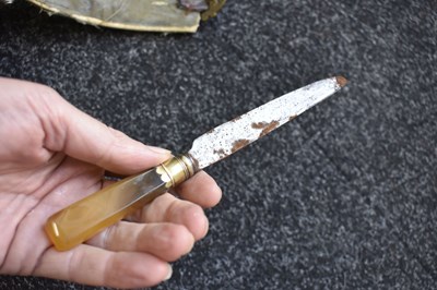 Lot 72 - A MIDDLE EASTERN JAMBIYA OR DAGGER