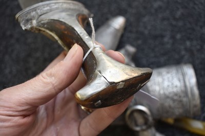 Lot 72 - A MIDDLE EASTERN JAMBIYA OR DAGGER