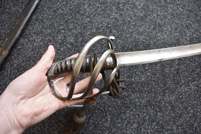 Lot 87 - A GEORGIAN CAVALRY OFFICER'S SABRE