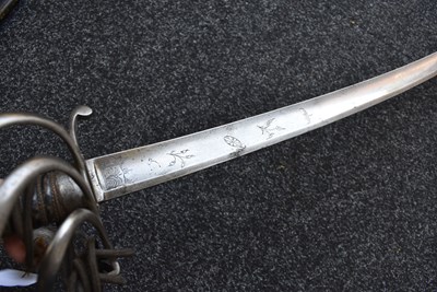 Lot 87 - A GEORGIAN CAVALRY OFFICER'S SABRE
