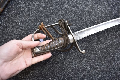 Lot 87 - A GEORGIAN CAVALRY OFFICER'S SABRE