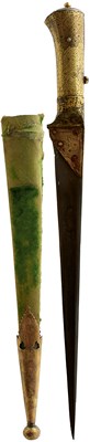 Lot 71 - A 19TH CENTURY INDIAN PESH-KABZ OR DAGGER