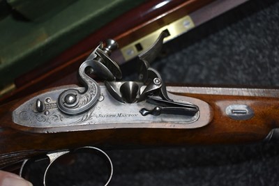 Lot 268 - A FINE CASED PAIR OF 38-BORE DUELLING PISTOLS BY JOSEPH MANTON