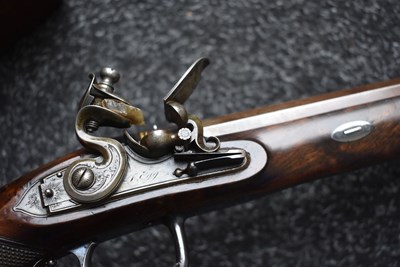 Lot 269 - A CASED PAIR OF 32-BORE FLINTLOCK DUELLING PISTOLS BY DURRS EGG