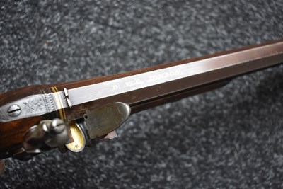 Lot 269 - A CASED PAIR OF 32-BORE FLINTLOCK DUELLING PISTOLS BY DURRS EGG