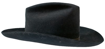 Lot 507 - A GENUINE EARLY 20TH CENTURY BLACK BEAVER FELT COWBOY STETSON OR HAT