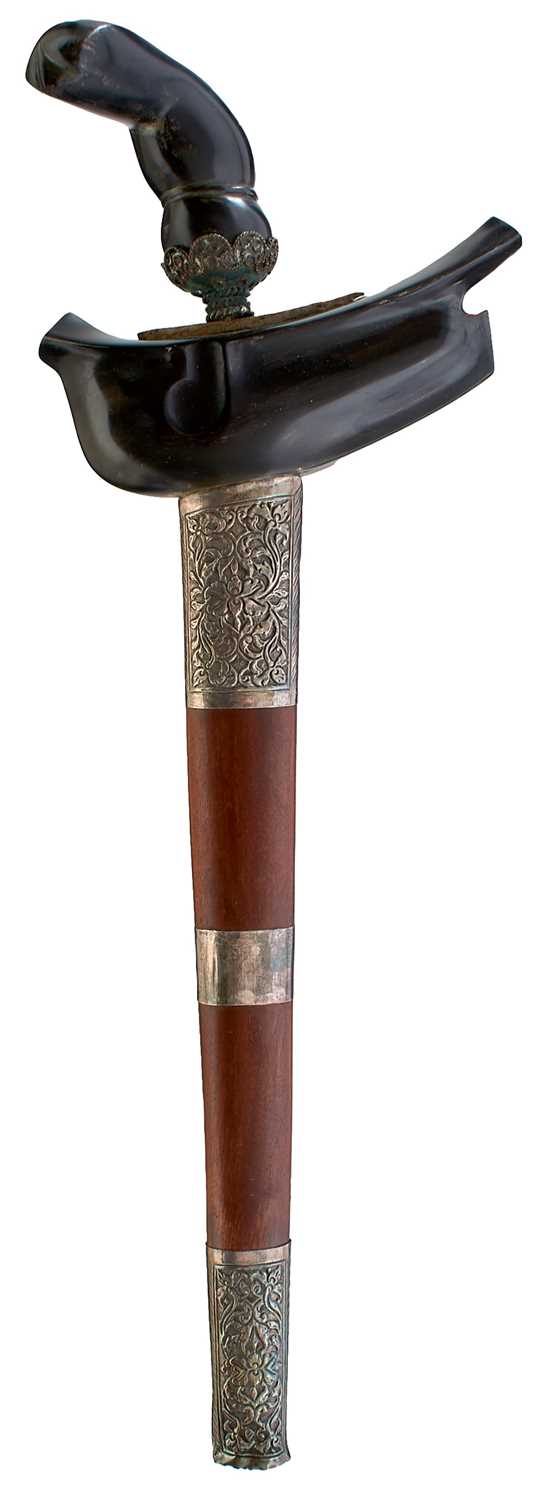 Lot 31 - A LATE 19TH CENTURY INDONESIAN KRIS
