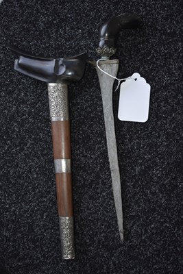 Lot 31 - A LATE 19TH CENTURY INDONESIAN KRIS