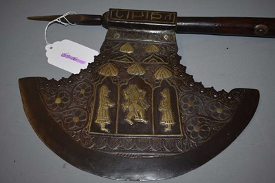 Lot 39 - A LARGE 19TH CENTURY INDIAN AXE