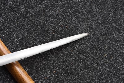 Lot 25 - A LATE 19TH OR EARLY 20TH CENTURY INDONESIAN PANJANG OR EXECUTIONER'S KRIS