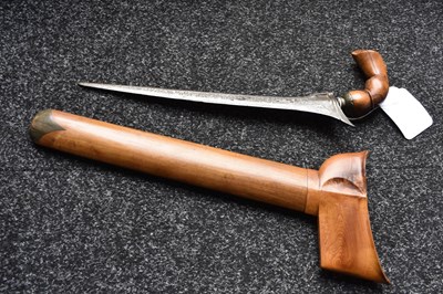 Lot 28 - A 20TH CENTURY INDONESIAN KRIS