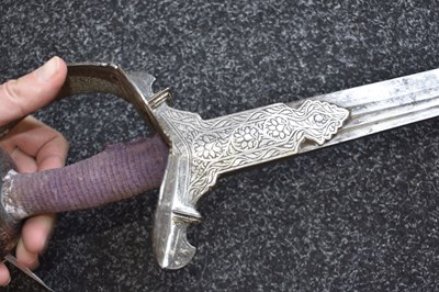 Lot 47 - A LATE 18TH OR EARLY 19TH CENTURY SILVER DECORATED INDIAN FIRANGI OR SWORD